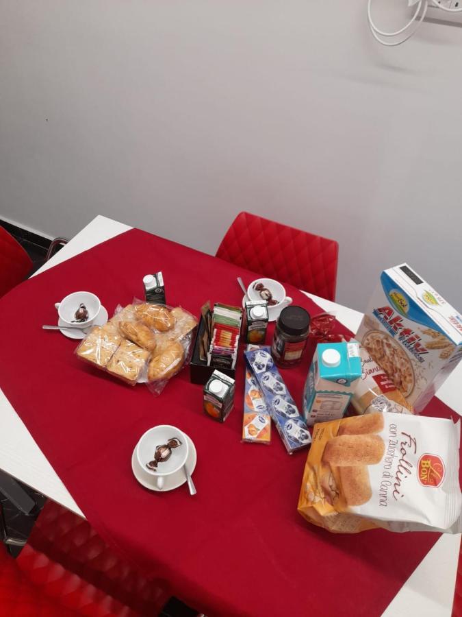 Hotel Lux House Naples Airport Zewnętrze zdjęcie