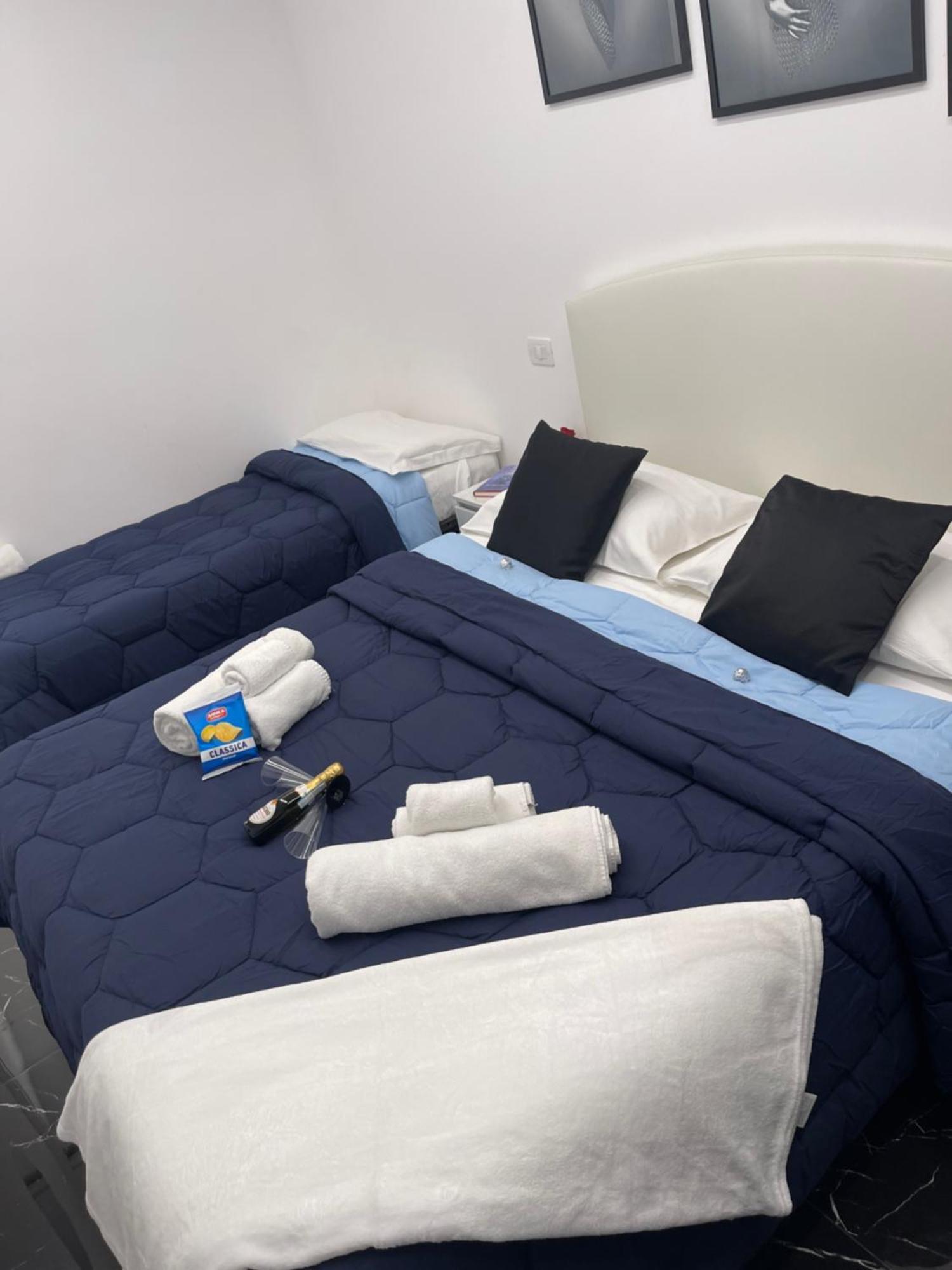 Hotel Lux House Naples Airport Zewnętrze zdjęcie