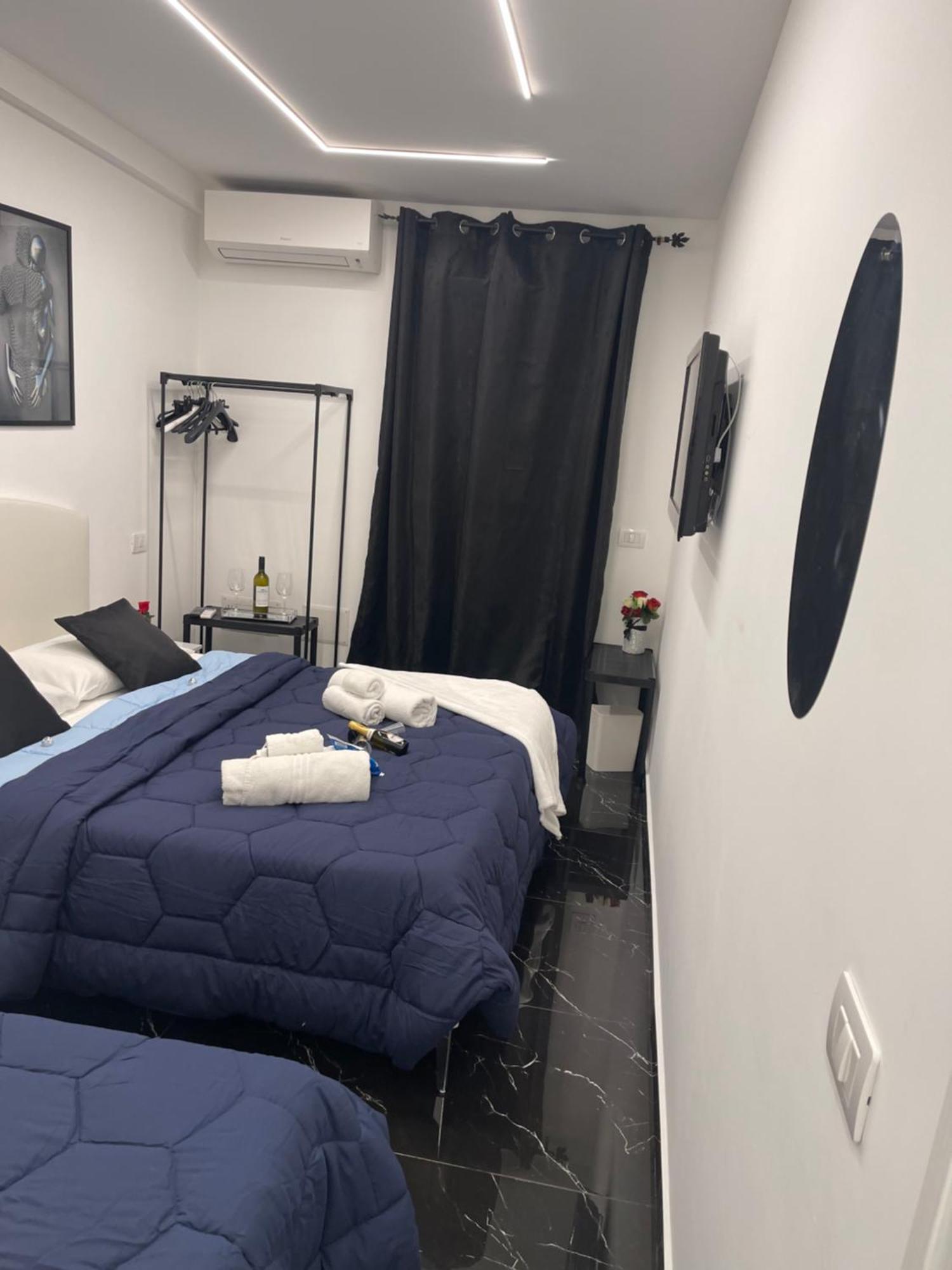 Hotel Lux House Naples Airport Zewnętrze zdjęcie