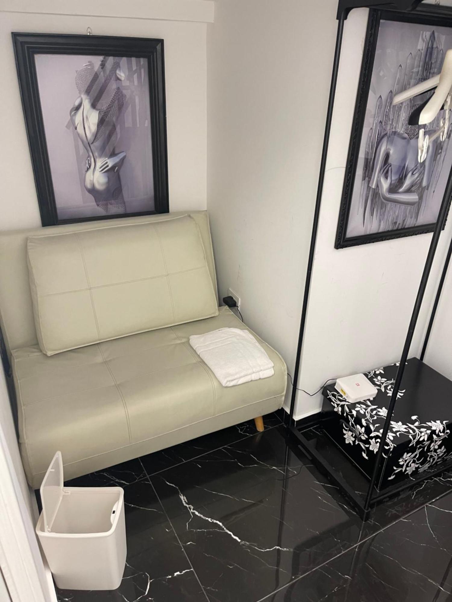 Hotel Lux House Naples Airport Zewnętrze zdjęcie