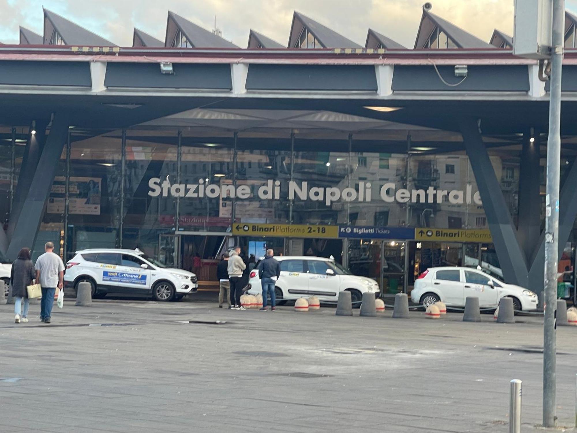 Hotel Lux House Naples Airport Zewnętrze zdjęcie