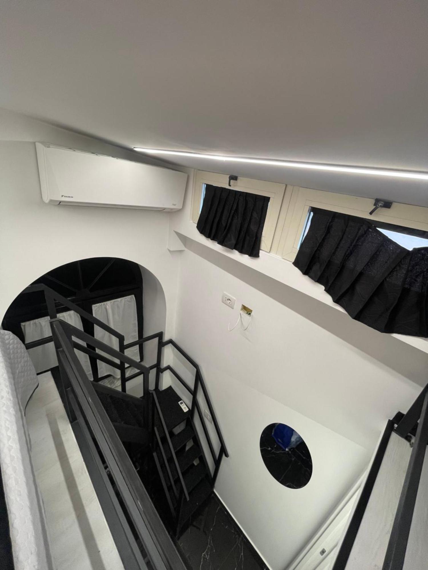 Hotel Lux House Naples Airport Zewnętrze zdjęcie